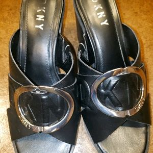 DKNY black sandals with heel